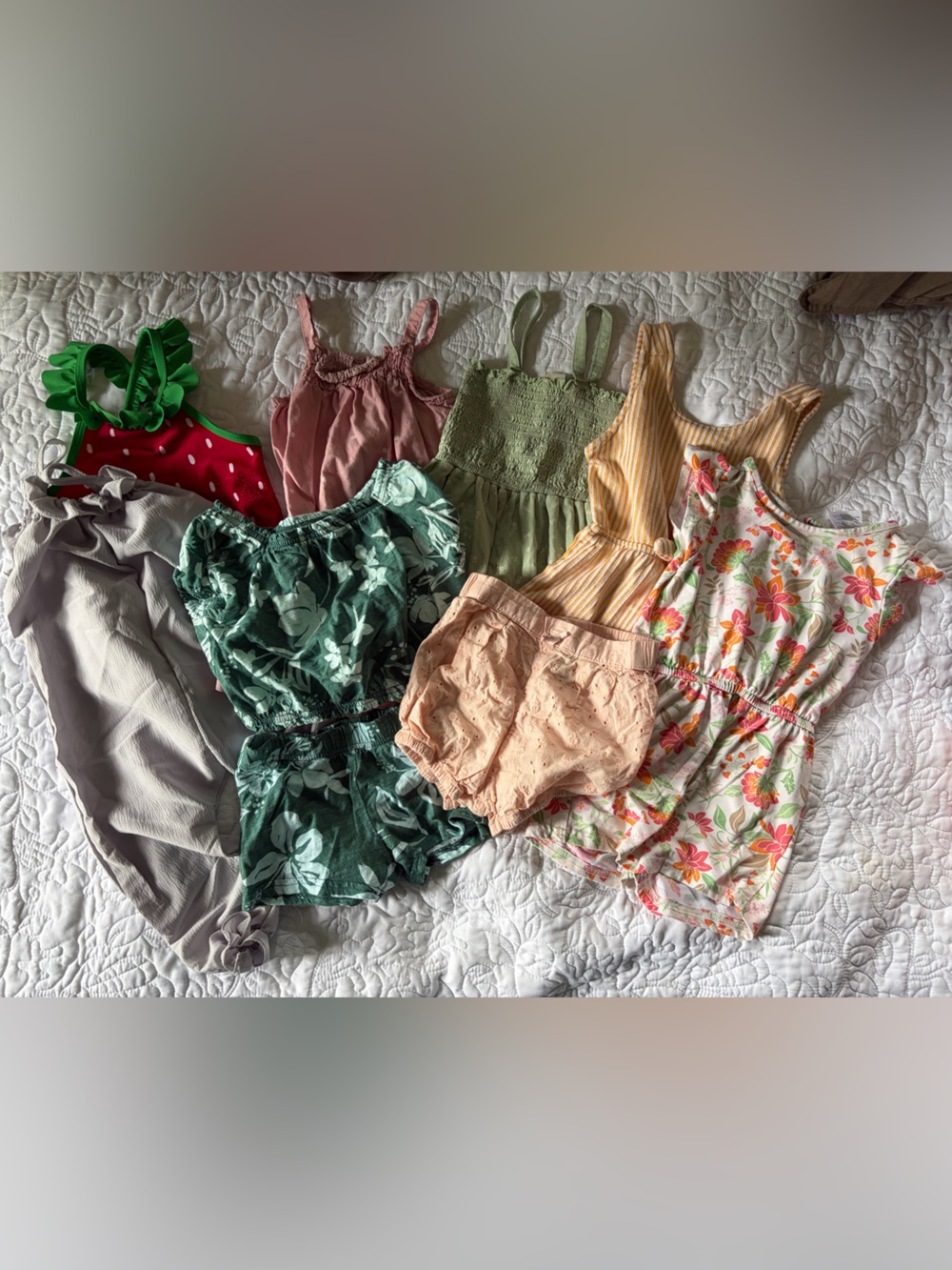Bundle of girls warm weather clothes /size 2T
